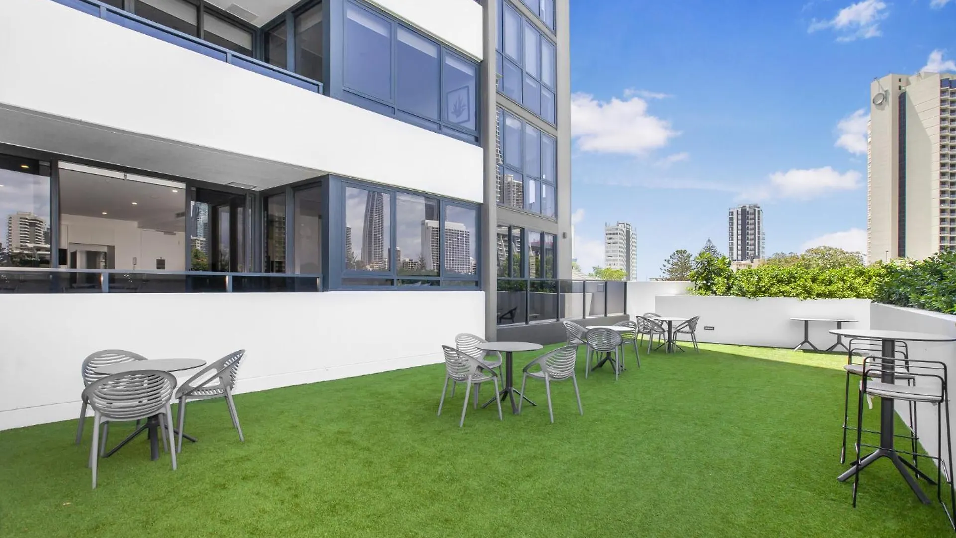 Sun Drenched Apartment In The Heart Of Surfers Gold Coast